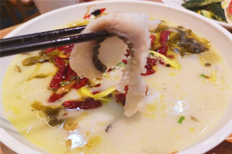 椒椒小鱼酸菜鱼
